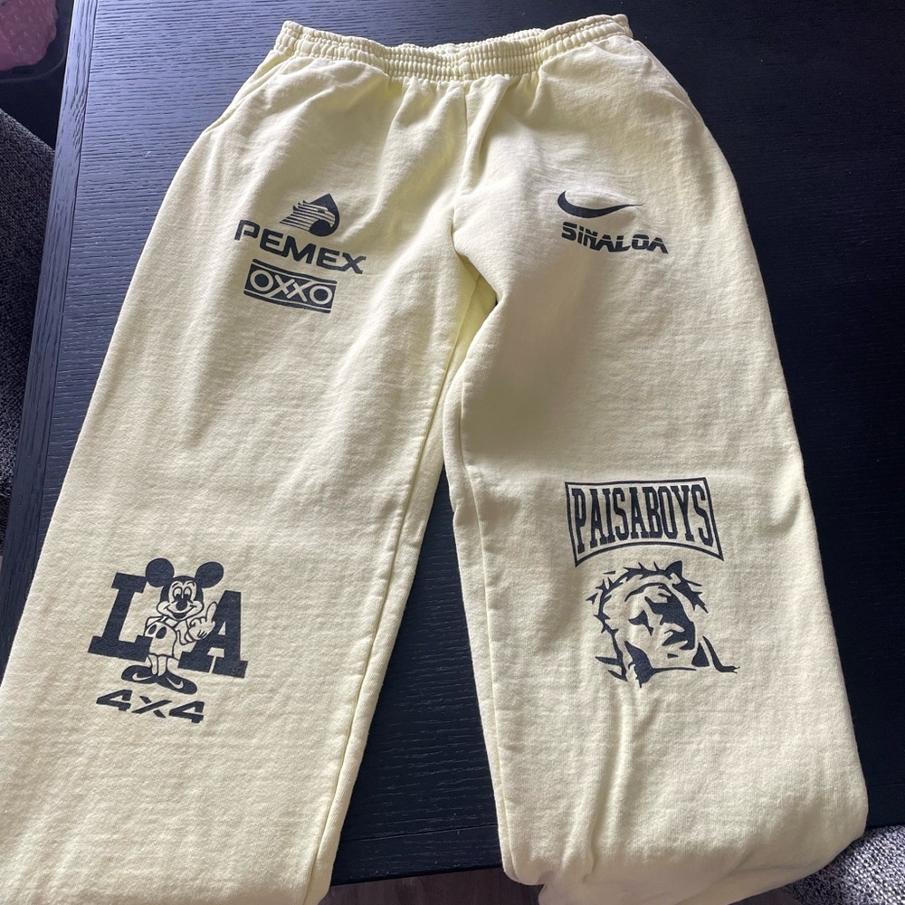 Paisa boys 4x4 sweats. Pemex Nike